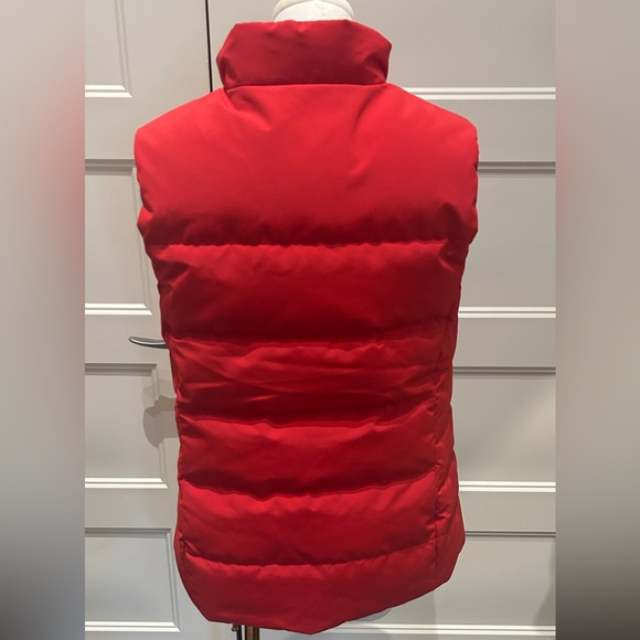 Canada Goose Women’s Puffer Vest - Picture 2 of 4